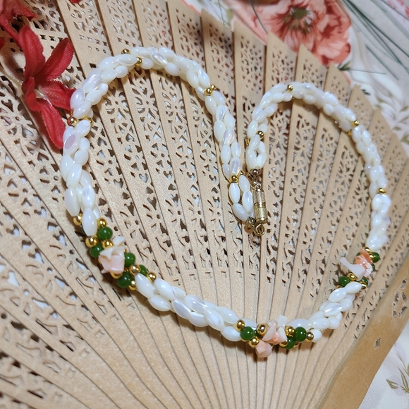 Ladies Necklace for sale today - Picture 3 of 11